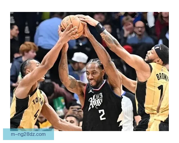 卢指导：国王攻防全面压制 伦纳德伤情成疑